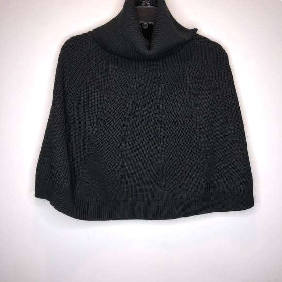 Banana Republic Cropped Turtleneck Sweater Capelet - Picture 4 of 6
